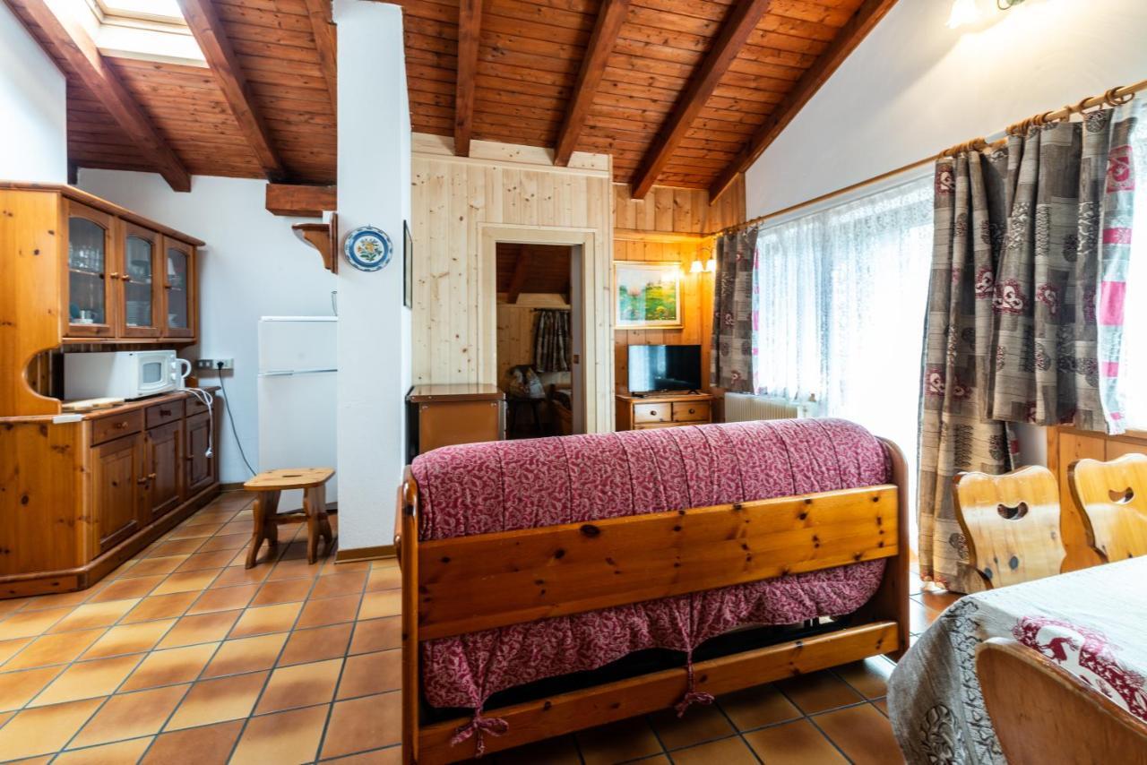 Casa dal Ri' Apartment Fai della Paganella Bagian luar foto